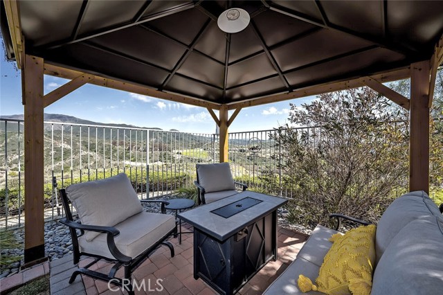21672 High Country Drive, Rancho Santa Margarita CA: https://media.crmls.org/medias/cc894d14-2f31-4b1d-935f-90cecb8892fe.jpg
