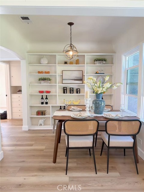 Detail Gallery Image 9 of 17 For 2379 Oliveras Ave, Altadena,  CA 91001 - 2 Beds | 1 Baths