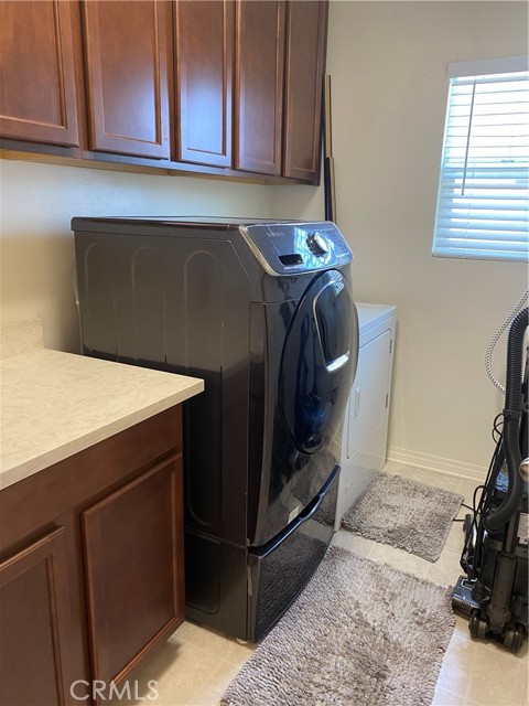 17620 Comfrey Drive, San Bernardino CA: https://media.crmls.org/medias/cc8a1cf4-6b69-4e28-860a-795f0049f48a.jpg