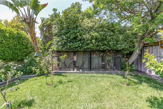 15409 Wyandotte Street, Van Nuys CA: https://media.crmls.org/medias/cc8a3876-bb03-4821-a677-d06220f8c6b5.jpg