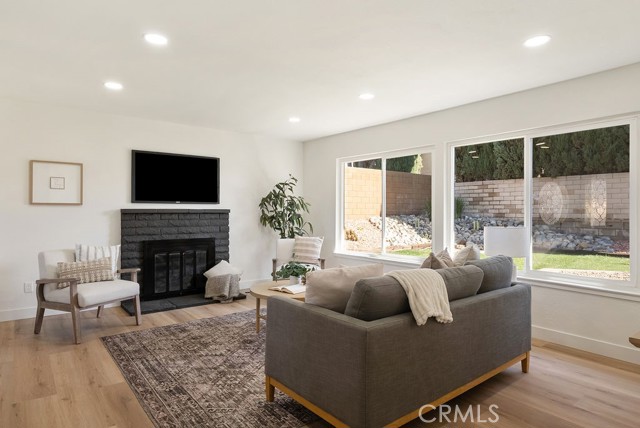 Detail Gallery Image 6 of 41 For 7921 Onyx Ct, Rancho Cucamonga,  CA 91730 - 4 Beds | 2/1 Baths