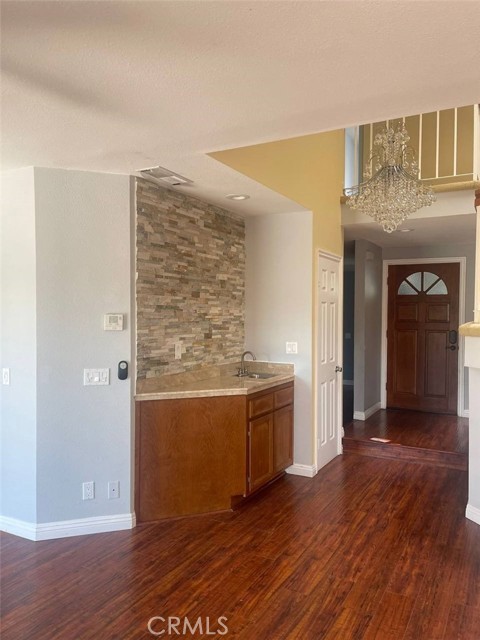 22142 Summit Hill Drive, Lake Forest CA: https://media.crmls.org/medias/cc8ab266-de09-43dd-ba71-6dc4abfcd5a7.jpg