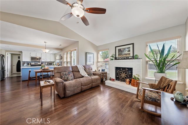 3498 Marina W Drive, Lakeport CA: https://media.crmls.org/medias/cc8ab802-f225-4965-ac5e-a25f05cfdb7e.jpg