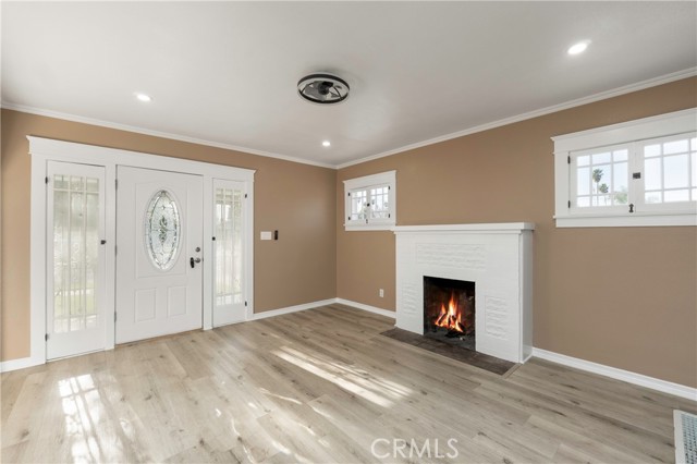 Detail Gallery Image 5 of 41 For 3719 Mckenzie #3719,  Riverside,  CA 92503 - 4 Beds | 2 Baths