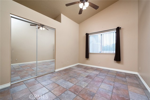 18463 Orange Street, Hesperia CA: https://media.crmls.org/medias/cc8b425b-fee6-4523-8456-d5c525f18134.jpg