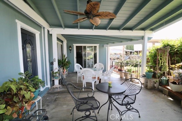 12623 Lake Frost Way, La Mirada CA: https://media.crmls.org/medias/cc8cc274-f961-4581-bb29-cef407832c12.jpg