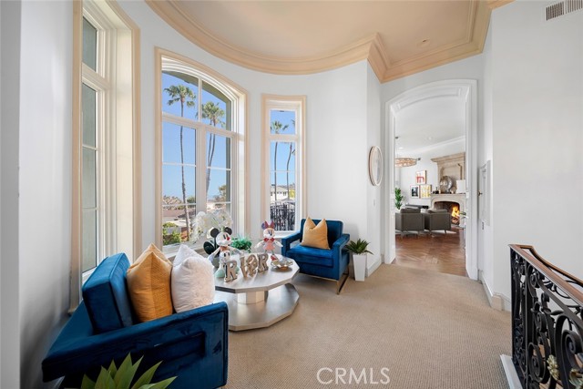 Detail Gallery Image 27 of 46 For 121 Emerald Bay, Laguna Beach,  CA 92651 - 5 Beds | 4/1 Baths