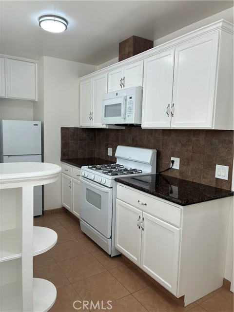 Detail Gallery Image 64 of 75 For 3654 Cerritos Ave, Long Beach,  CA 90807 - 4 Beds | 3 Baths