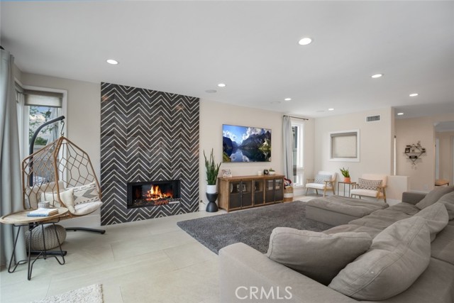 Detail Gallery Image 10 of 31 For 36 Blanco, Lake Forest,  CA 92610 - 5 Beds | 3 Baths