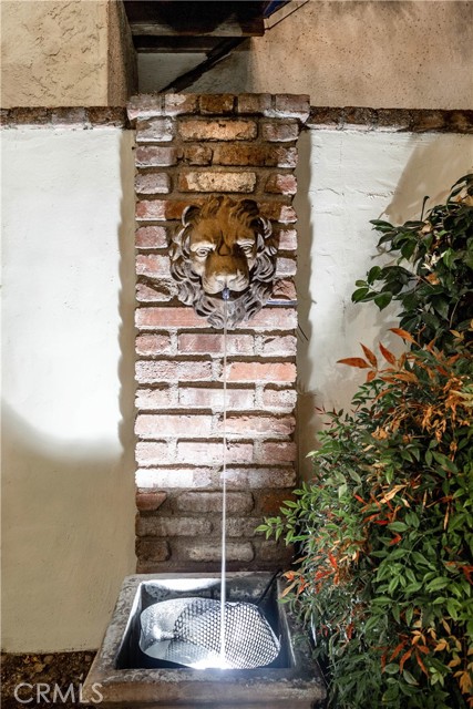 920 Coronado Drive, Glendale CA: https://media.crmls.org/medias/cc8df90f-d369-4f33-a24e-12e887d8ff4d.jpg