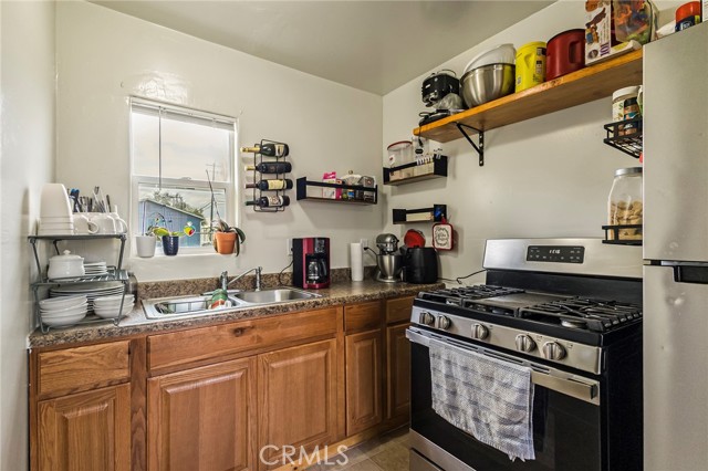 Detail Gallery Image 15 of 28 For 1111 2nd St, Corning,  CA 96021 - 2 Beds | 1 Baths