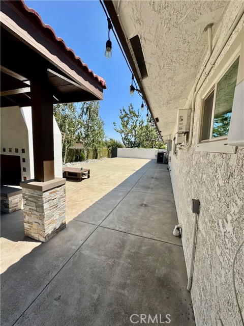 675 W Clark Street, Upland CA: https://media.crmls.org/medias/cc8ef68e-1e63-4072-a2a4-84bd6228fa5d.jpg