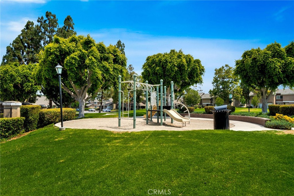 https://media.crmls.org/medias/cc8f01d1-3b61-4dab-8141-770e2dd4e52c.jpg?preset=X-Large
