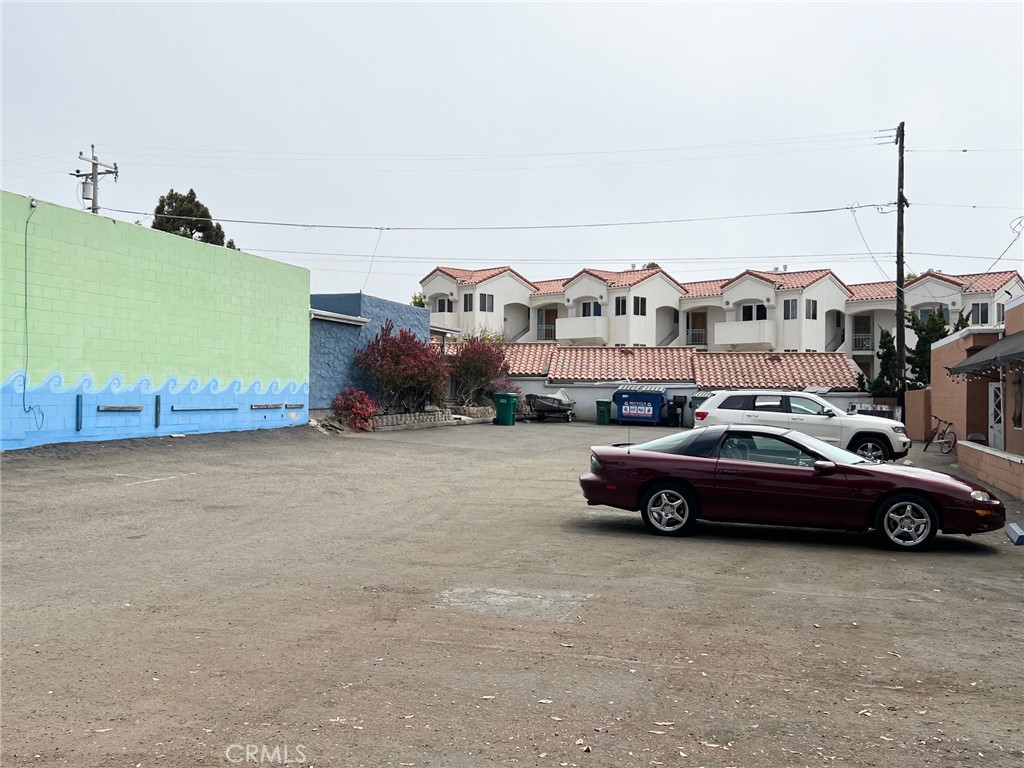 https://media.crmls.org/medias/cc91c62e-a8d0-4893-a2de-b64255913edd.jpg?preset=X-Large