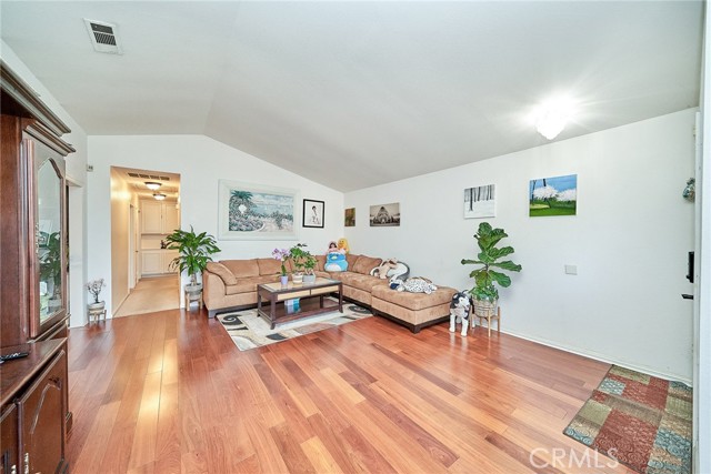 Detail Gallery Image 46 of 49 For 201 S Brookside Ct, Anaheim,  CA 92808 - 4 Beds | 2 Baths
