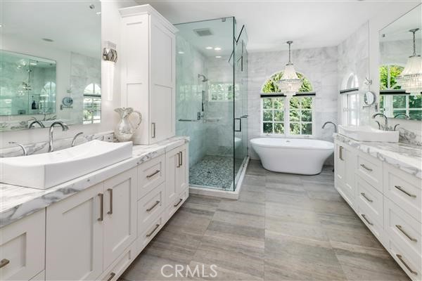 https://media.crmls.org/medias/cc928bf0-0938-4f2b-84d6-01d425ac2934.jpg?preset=X-Large
