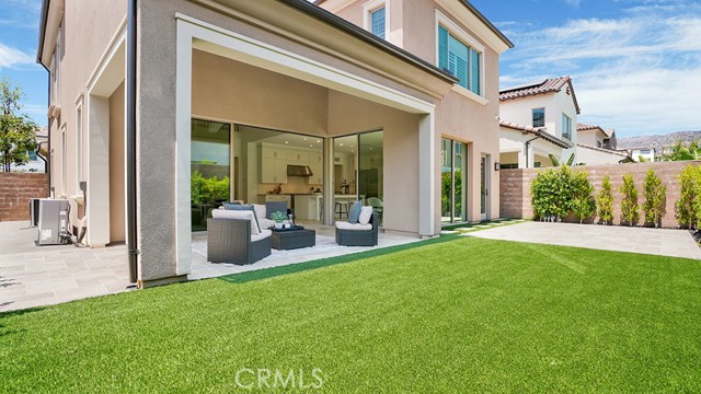 218 Coal Mine, Irvine CA: https://media.crmls.org/medias/cc92acd7-91df-4f6b-911a-da8618423704.jpg