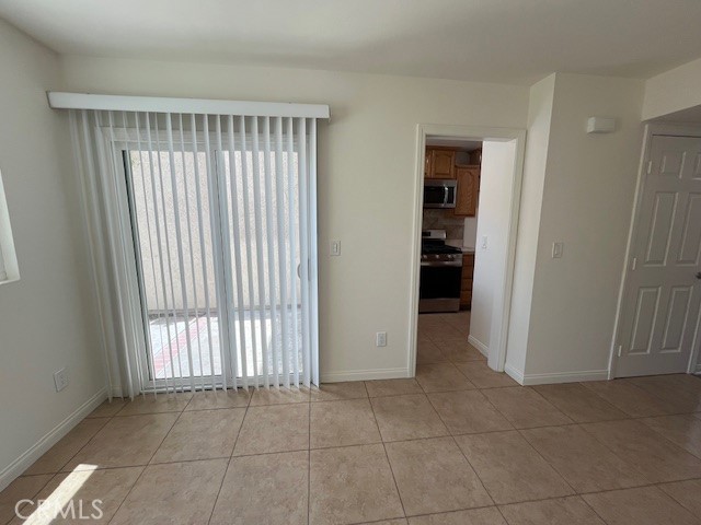 45 Golden Glen Street, Irvine CA: https://media.crmls.org/medias/cc92d255-fc2e-494f-ac79-9c6b3a3fa75c.jpg