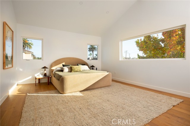 4 Bed Home for Sale in Costa Mesa, California