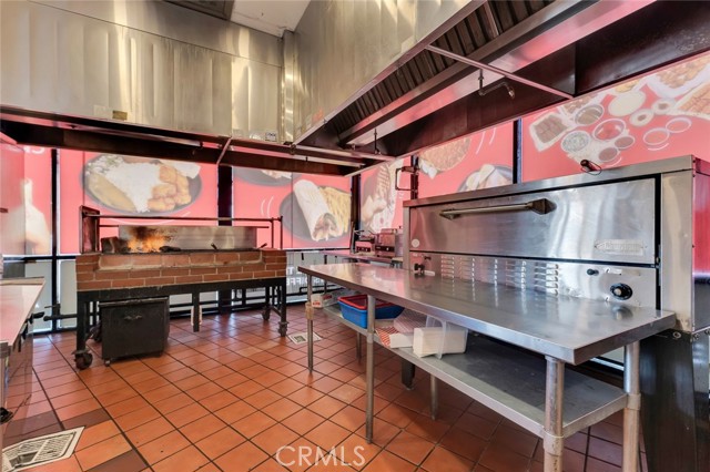  Commercial for Sale in Van Nuys, California