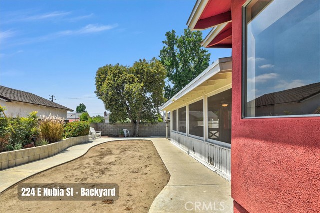 224 E Nubia Street, Covina CA: https://media.crmls.org/medias/cc946ef5-9471-49a1-b92f-ffabd8067156.jpg