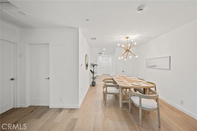 14328 Emelita Street, Sherman Oaks CA: https://media.crmls.org/medias/cc950348-e691-41c1-b8ac-1eaa578c639c.jpg