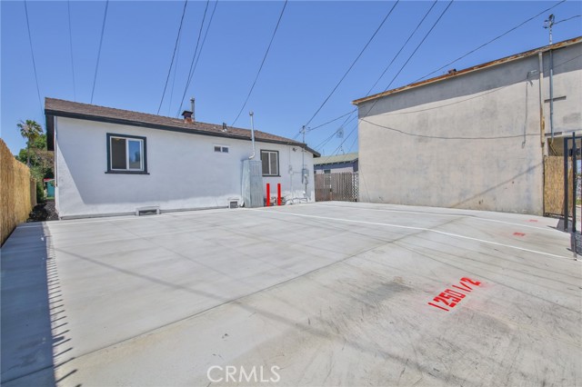 1250 87th Street, Los Angeles, California 90044, 2 Bedrooms Bedrooms, ,2 BathroomsBathrooms,Single Family Residence,For Sale,87th,DW24133107