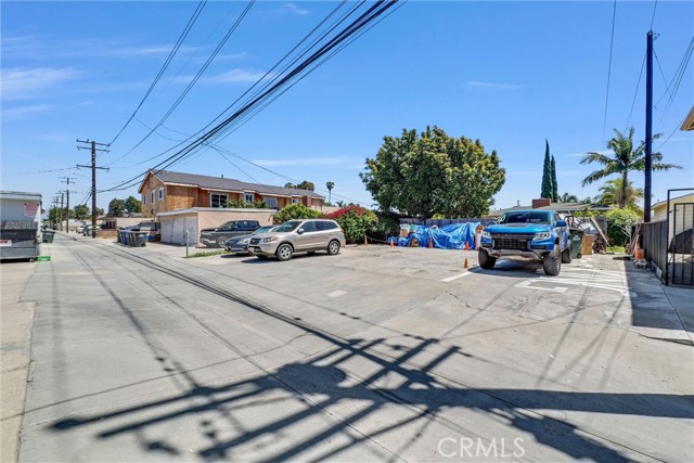 Detail Gallery Image 15 of 27 For 4301 Howard Ave, Los Alamitos,  CA 90720 - 3 Beds | 2 Baths