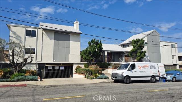 Detail Gallery Image 1 of 1 For 25837 Oak St #101,  Lomita,  CA 90717 - 3 Beds | 2/1 Baths