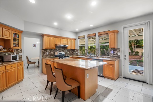 18747 West Place, Artesia CA: https://media.crmls.org/medias/cc9846d4-1b65-4974-a298-0578114d519e.jpg