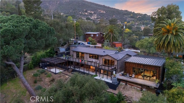 Detail Gallery Image 3 of 56 For 19778 Grand View Dr, Topanga,  CA 90290 - 4 Beds | 4/1 Baths