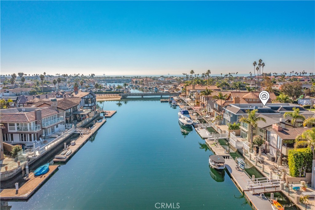 https://media.crmls.org/medias/cc98d8e6-e712-4a71-84d8-2e425a0e649e.jpg?preset=X-Large