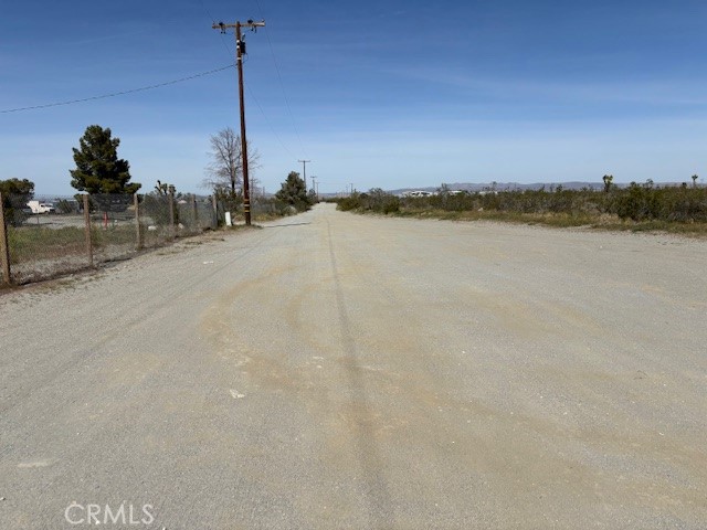 Detail Gallery Image 6 of 11 For 1290 Highway 18, Pinon Hills,  CA 92372 - – Beds | – Baths