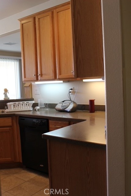 Detail Gallery Image 6 of 38 For 11748 Galewood St, Adelanto,  CA 92301 - 4 Beds | 3 Baths