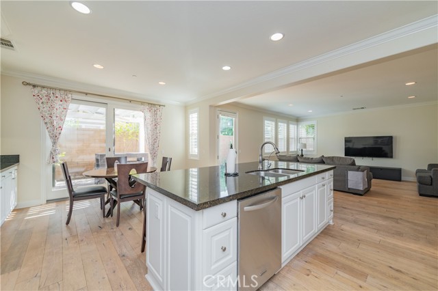 Detail Gallery Image 11 of 30 For 208 Bridlewood, Irvine,  CA 92612 - 3 Beds | 2/1 Baths