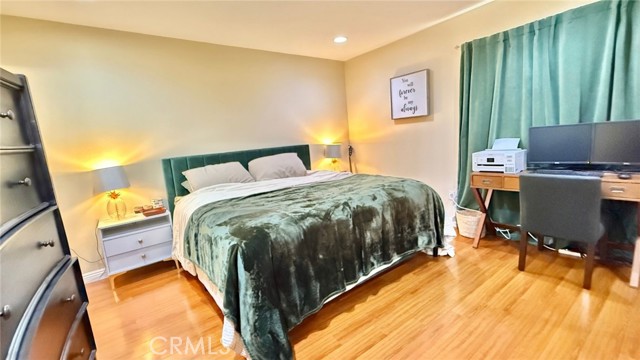 Detail Gallery Image 21 of 37 For 18350 Hatteras, Tarzana,  CA 91356 - 3 Beds | 2 Baths