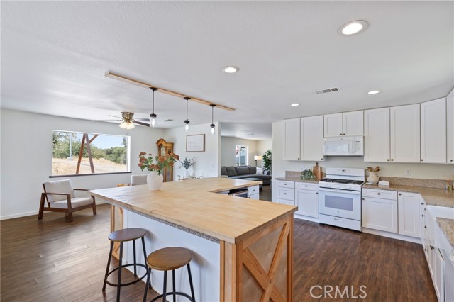 Detail Gallery Image 13 of 66 For 53777 Road 200, O Neals,  CA 93645 - 3 Beds | 2/1 Baths