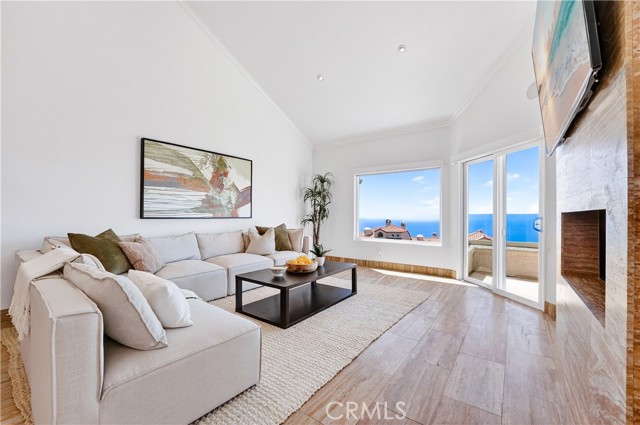 Image 4 of 46 For 49 Marseille