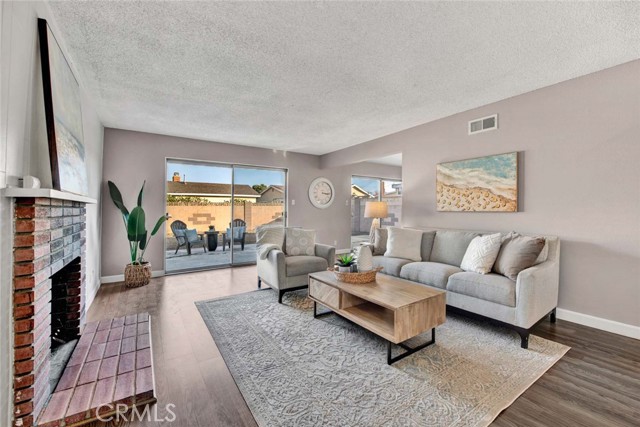 Detail Gallery Image 1 of 25 For 16290 Teri St, Westminster,  CA 92683 - 3 Beds | 2 Baths