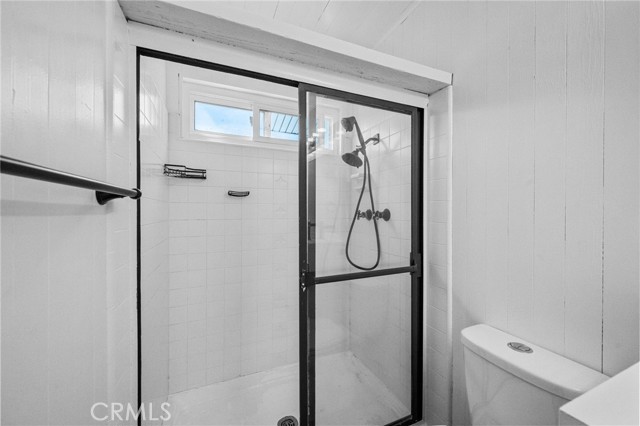 9882 Kings Canyon Drive, Huntington Beach CA: https://media.crmls.org/medias/cc9c3ae6-ed7b-481d-a6b6-40b04e9cc1e0.jpg