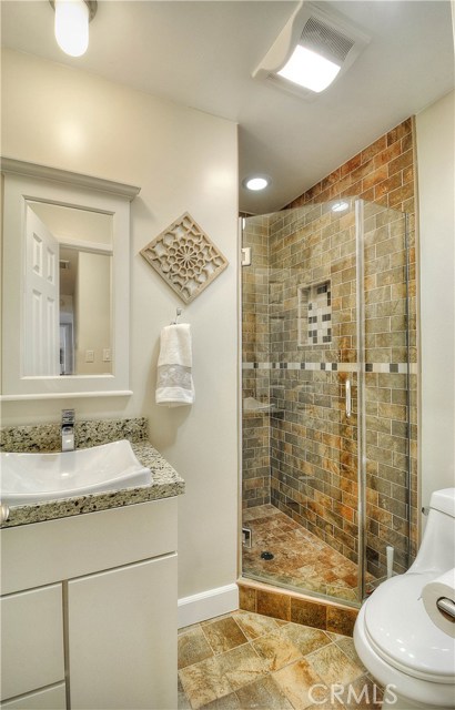 217 Vista Del Parque, Redondo Beach, California 90277, 4 Bedrooms Bedrooms, ,2 BathroomsBathrooms,Residential,Sold,Vista Del Parque,PV17010276