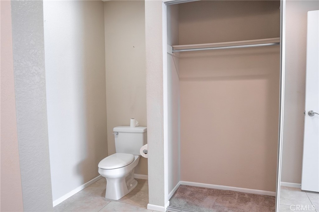 https://media.crmls.org/medias/cc9d4b2f-d01e-4c90-b47a-e097349658fe.jpg?preset=X-Large