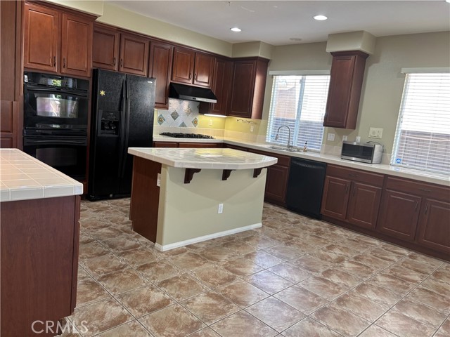 29702 Killean Court, Murrieta CA: https://media.crmls.org/medias/cc9e63ce-fb57-4828-80c0-059758b0f2b4.jpg