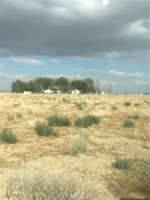 Detail Gallery Image 2 of 20 For 70 Antelope, Lancaster,  CA 93536 - – Beds | – Baths