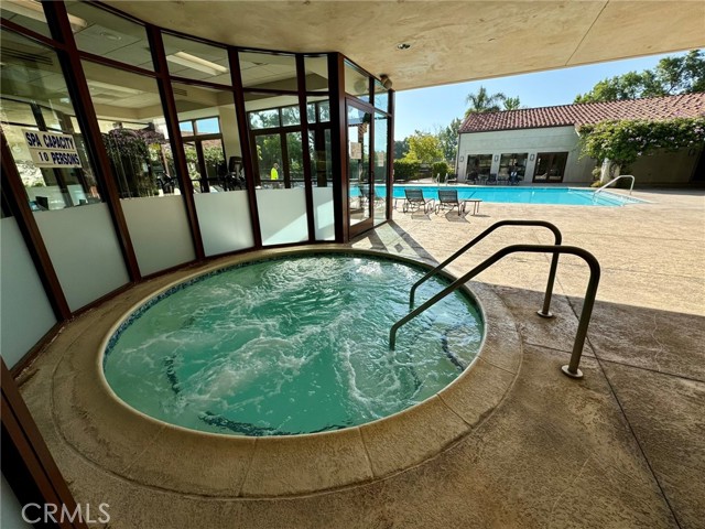 15455 Glenoaks, 533 photo 6