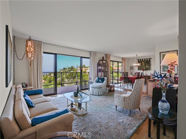 Living space that flows ... Living space that flows ...