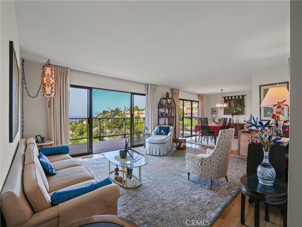 15. 2605 Via Olivera Palos Verdes Estates, CA 90274