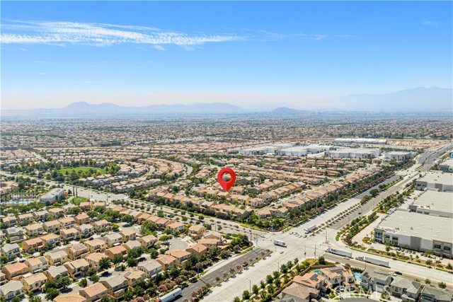 2756 E Wickford Street, Ontario CA: https://media.crmls.org/medias/cca19539-9a61-4f59-8955-958516787391.jpg