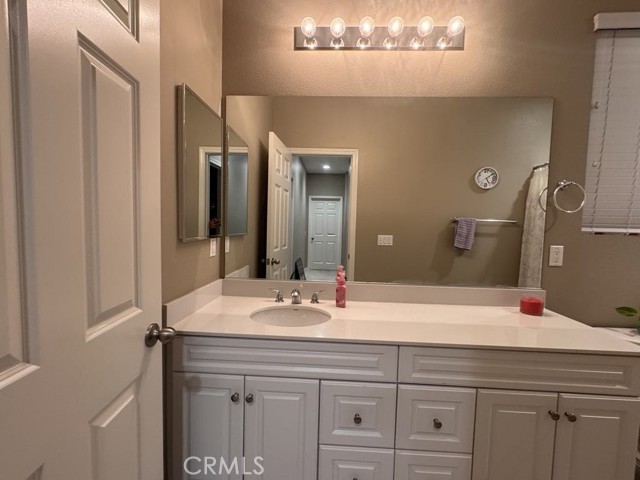Detail Gallery Image 10 of 32 For 7972 Sunflower St, Highland,  CA 92346 - 3 Beds | 2/1 Baths