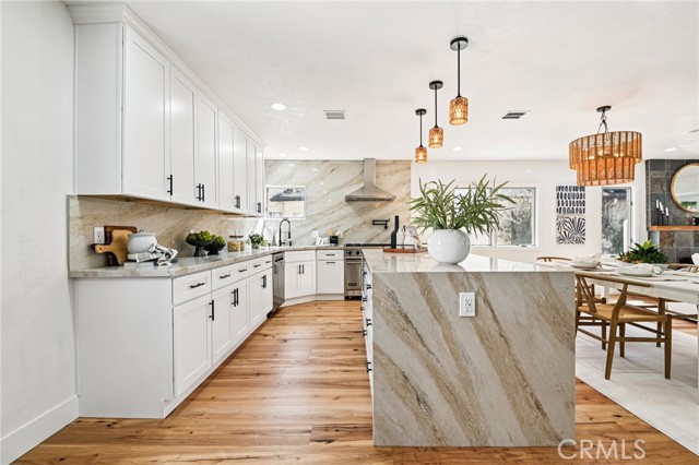 Detail Gallery Image 15 of 58 For 8454 Naylor Ave, Los Angeles,  CA 90045 - 3 Beds | 2 Baths